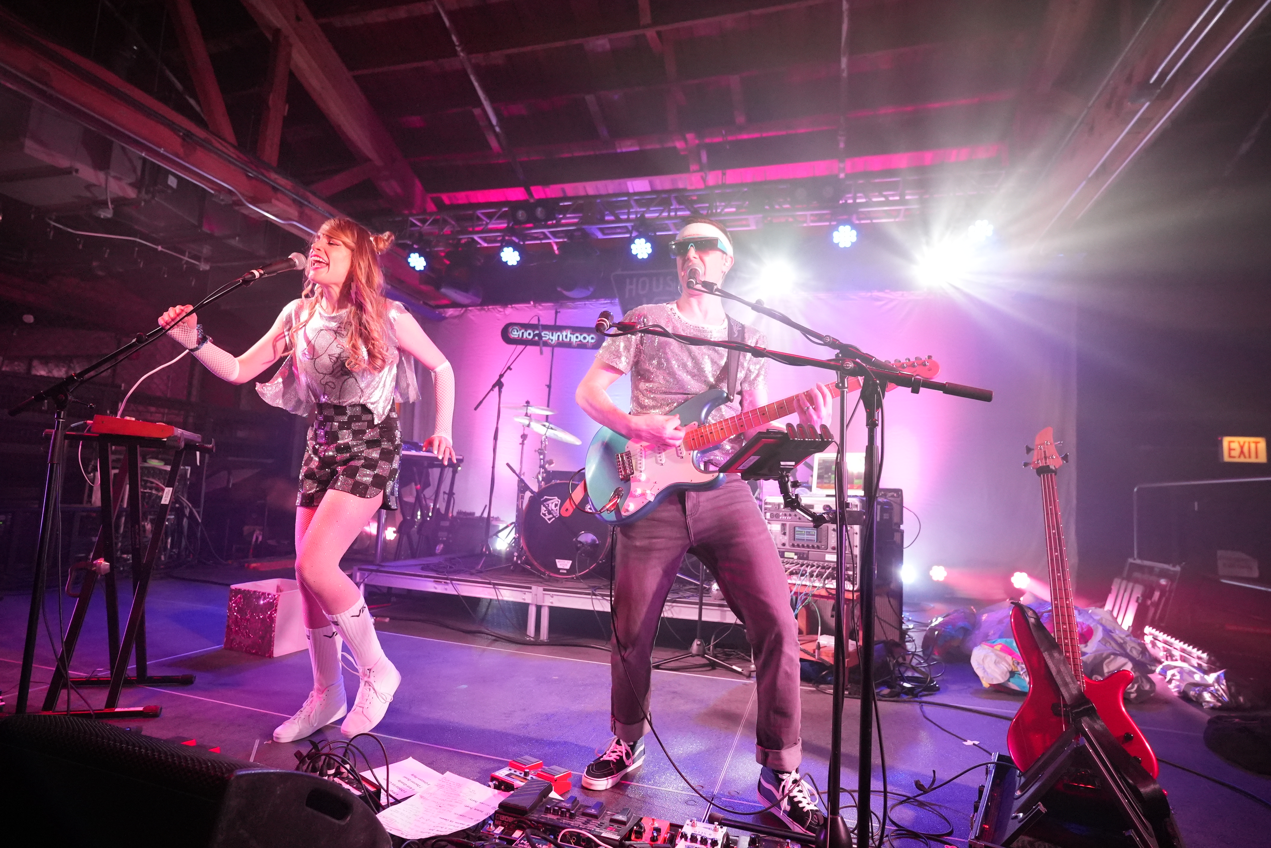 NAE and Blizz performing live at House of Vans Chicago